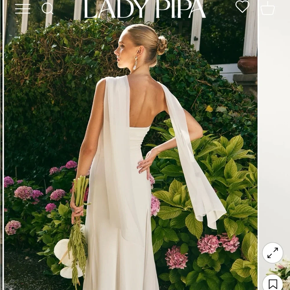 Lady Pipa One Shoulder White Dress - Picture 2 of 4